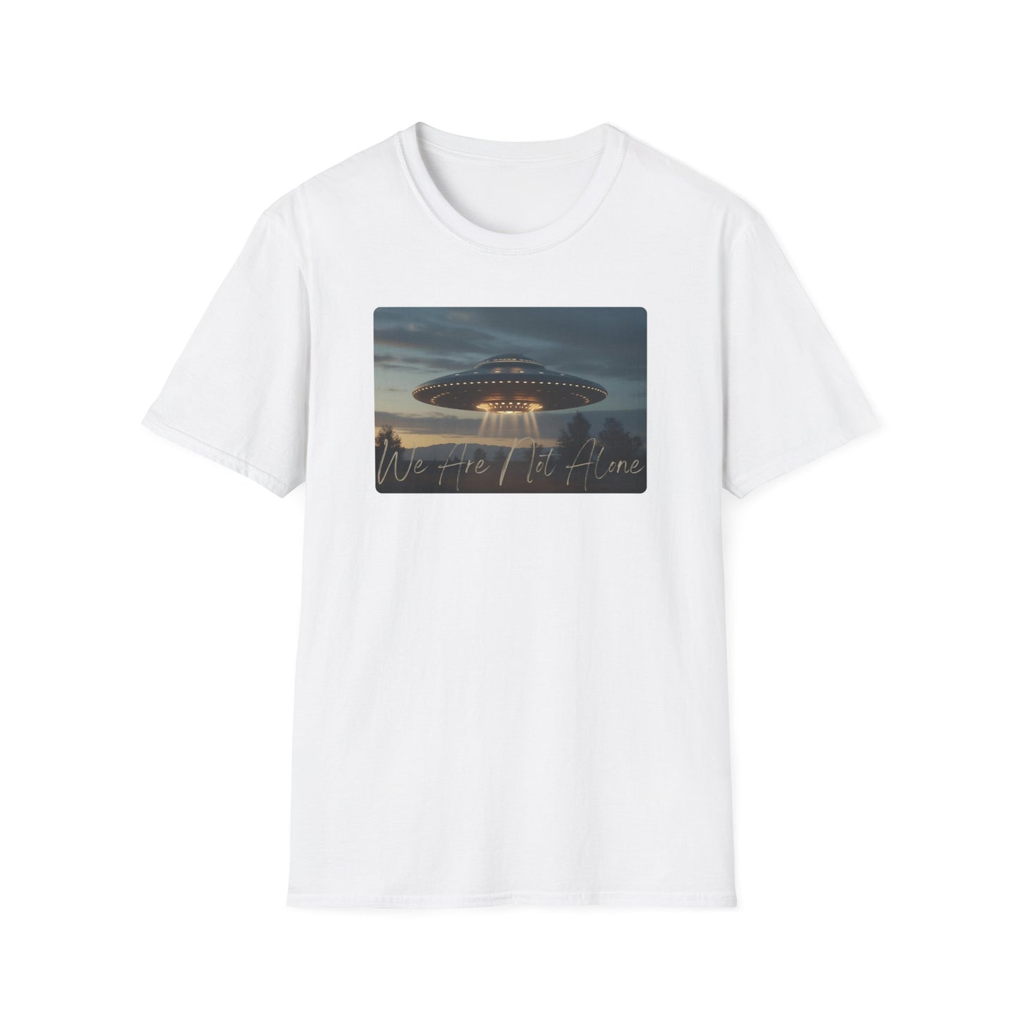 We Are Not Alone - UFO T-Shirt