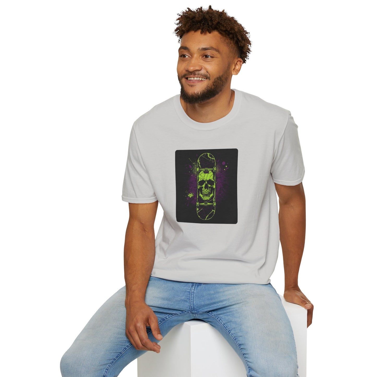 Neon Skull Skateboard – Electric Street Rebel T-Shirt in ice grey