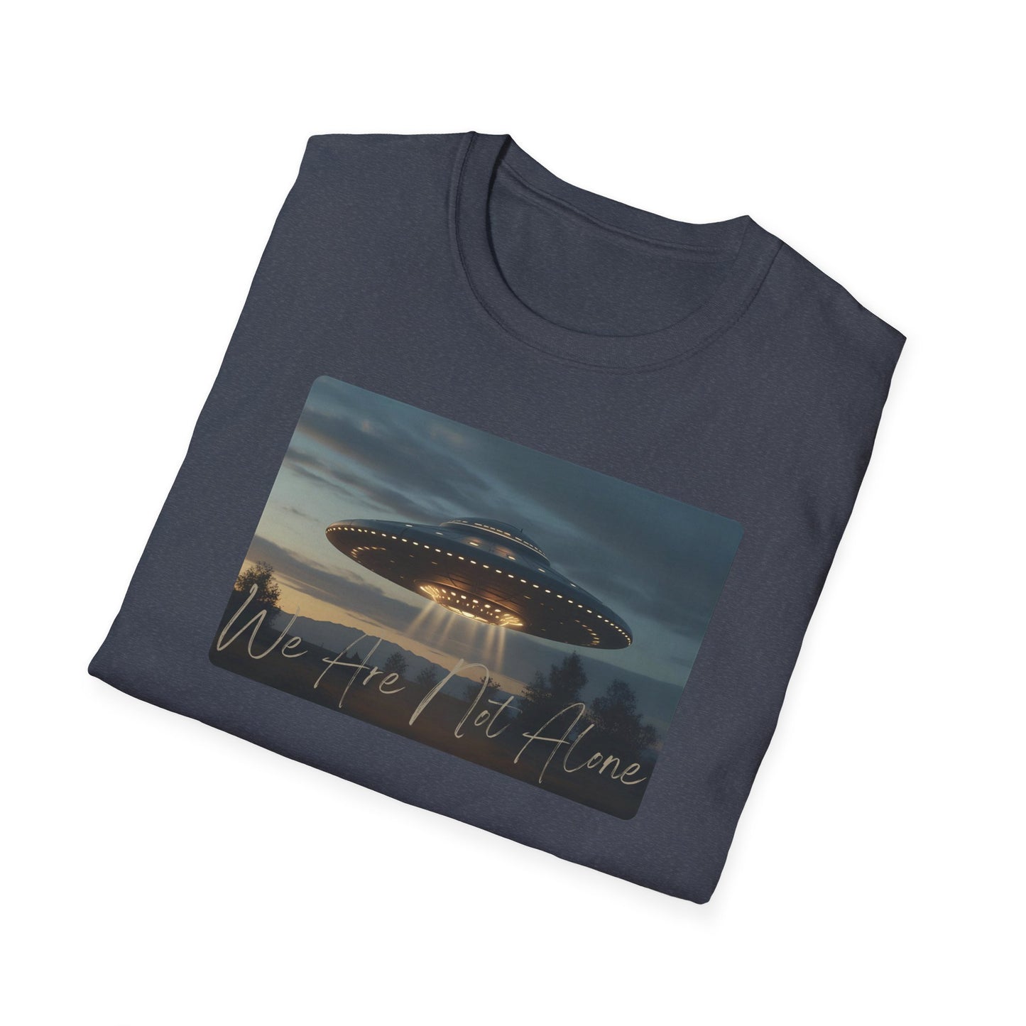 We Are Not Alone - UFO T-Shirt