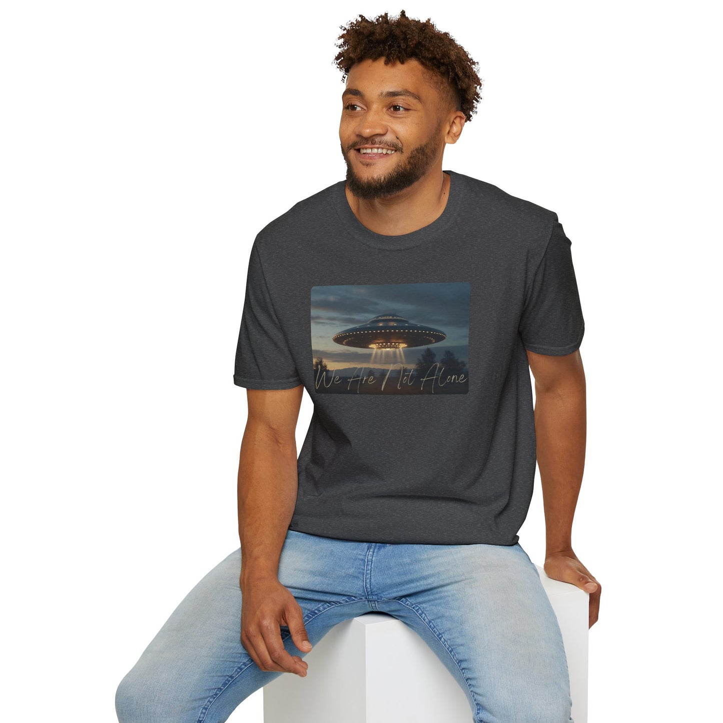 We Are Not Alone - UFO T-Shirt