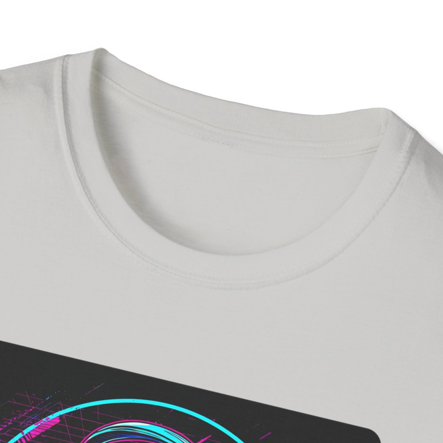 DJ Froggy on the Floor T-Shirt in Ice Grey Neckline
