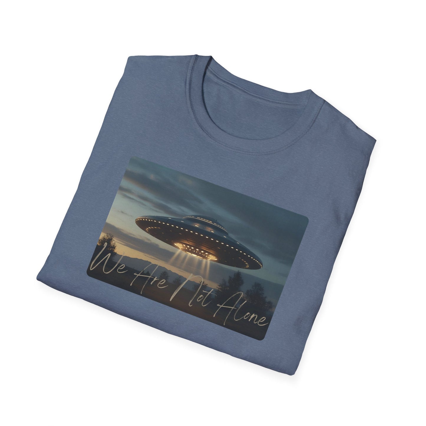 We Are Not Alone - UFO T-Shirt