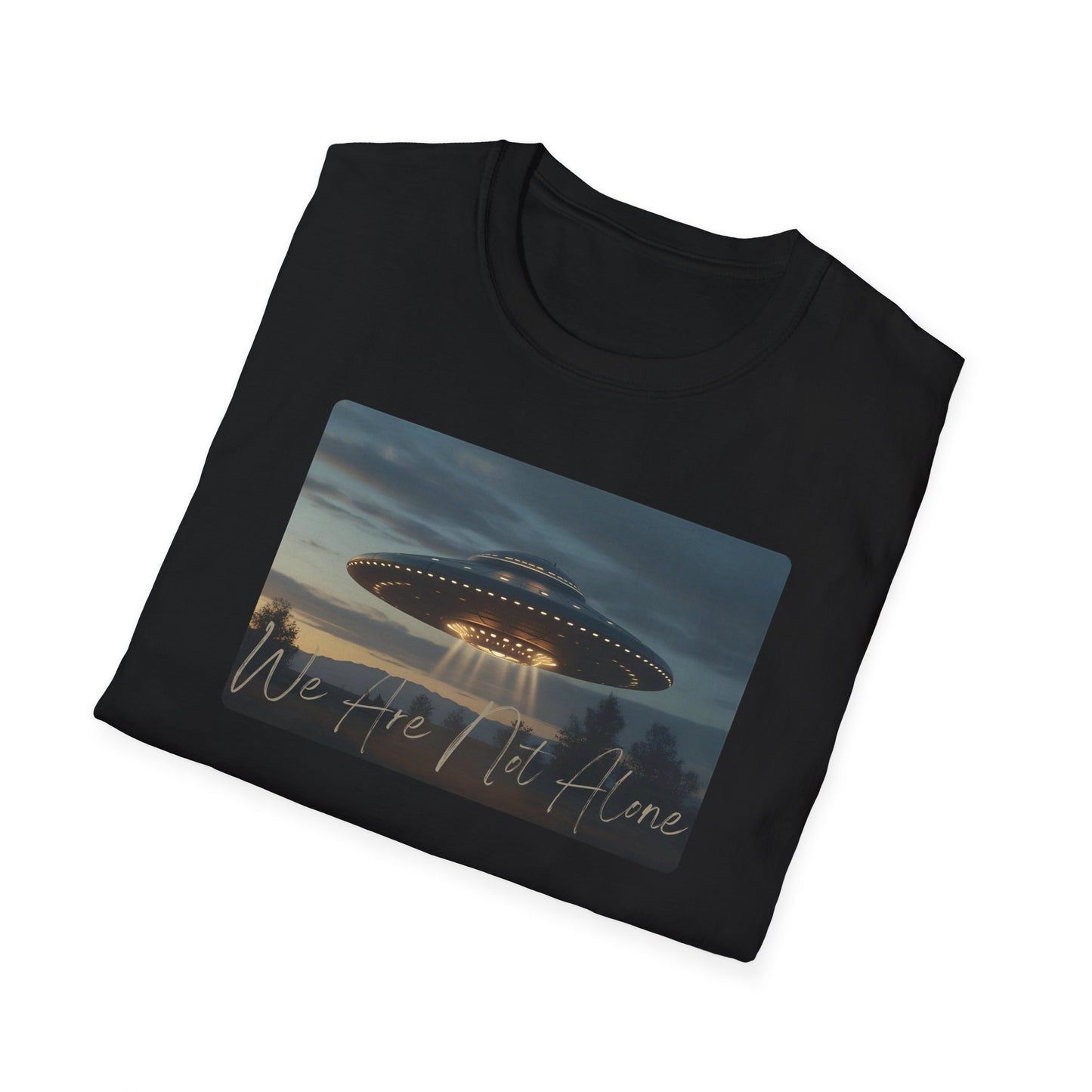 We Are Not Alone - UFO T-Shirt